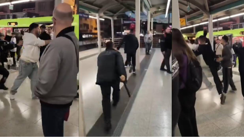 Metroda çıkan kavgada yumruklar havada uçuştu