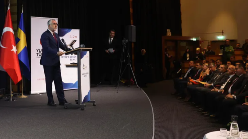 Bakan Işıkhan, İsveç’te gurbetçilerle buluştu