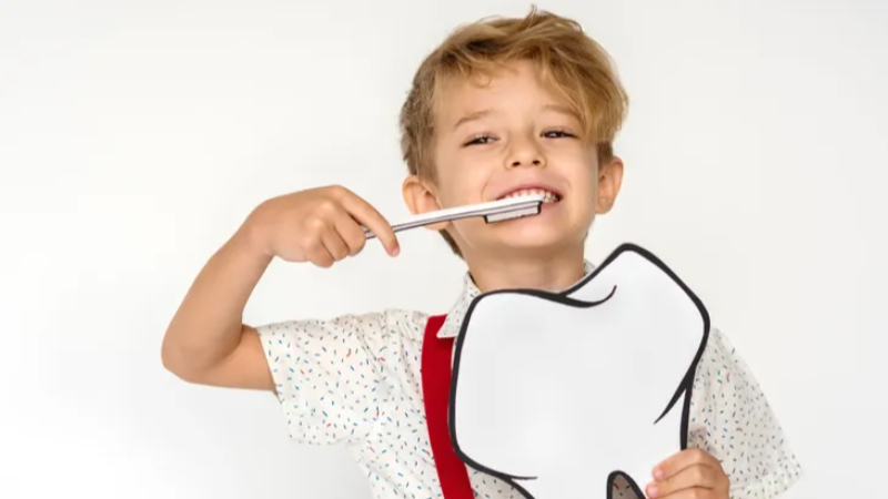 Çocuklar için diş macunu seçimine dikkat