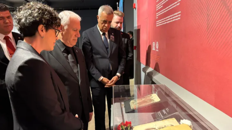 Bursa'da 10 Kasım'a özel iki ayrı sergi