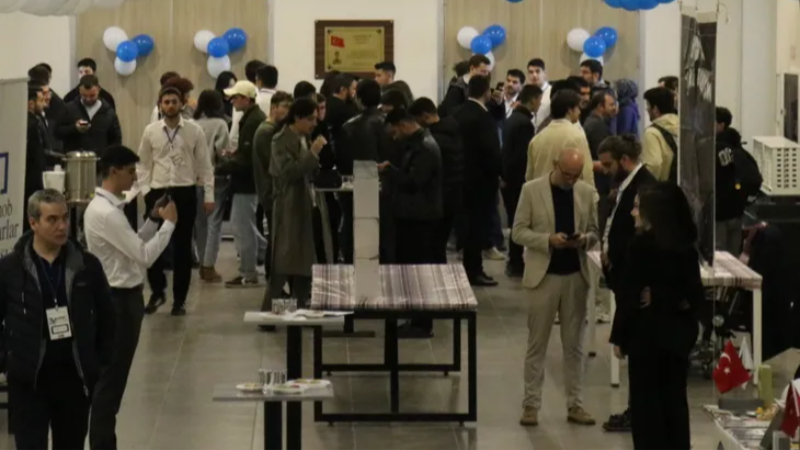 BUÜ’de “3. Sektörle Buluşma” etkinliği gerçekleştirildi