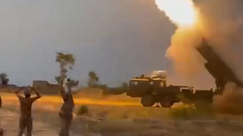 Suriye’ye füze saldırısı!