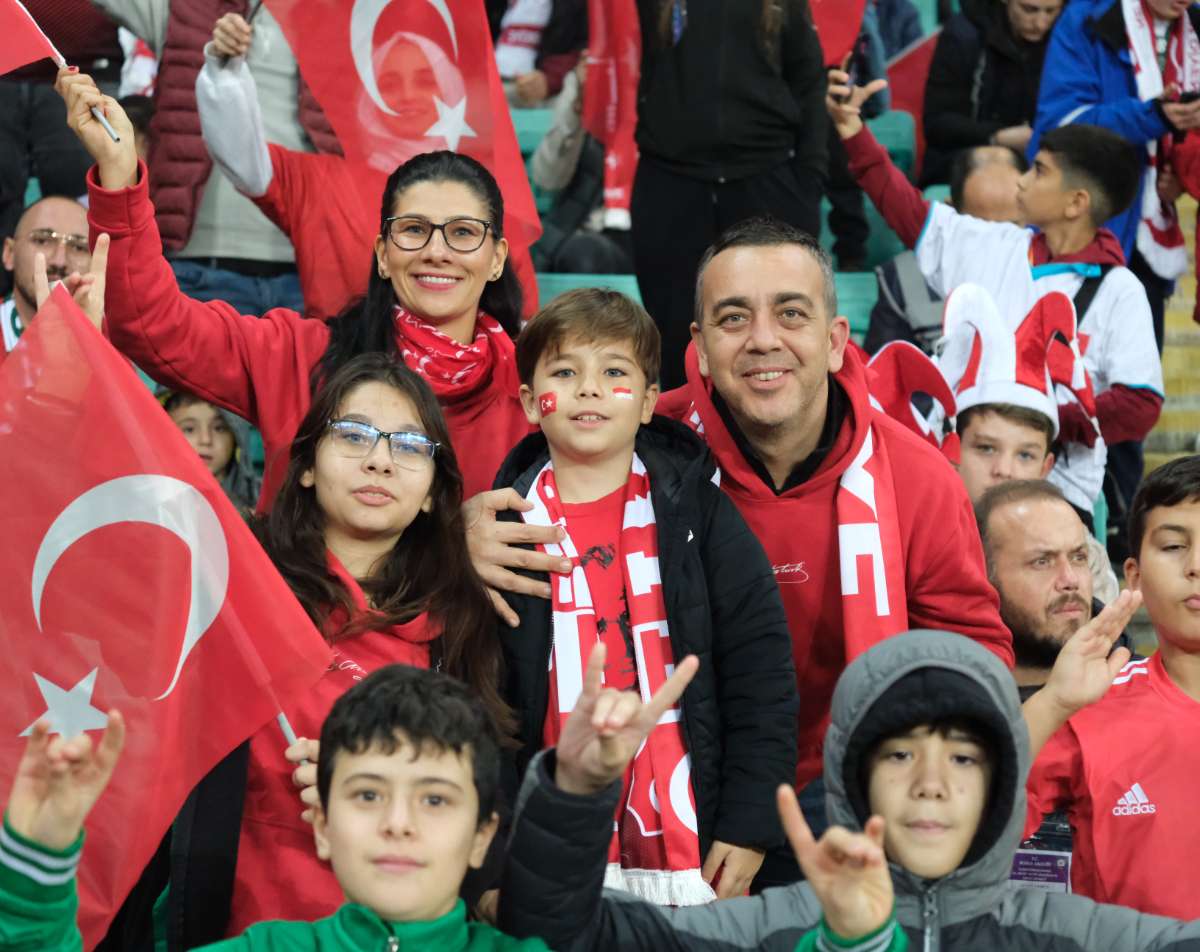 (ÖZEL) Türkiye-Bulgaristan taraftar fotoğrafları