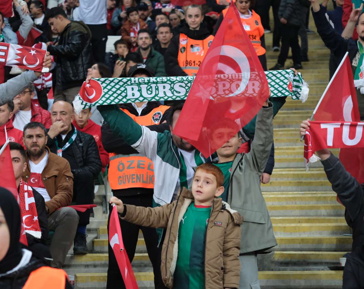(ÖZEL) Türkiye-Bulgaristan taraftar fotoğrafları