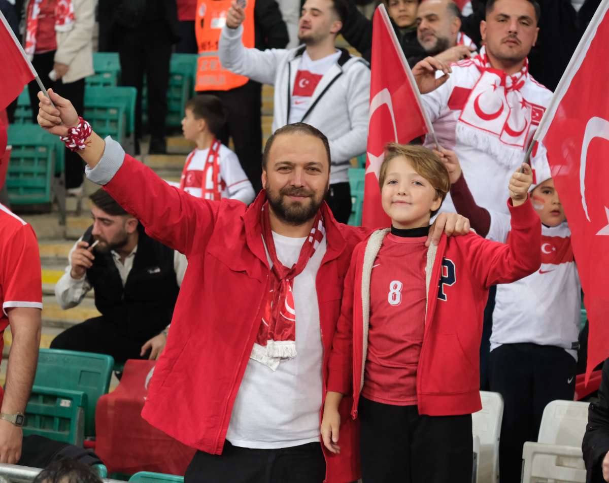 (ÖZEL) Türkiye-Bulgaristan taraftar fotoğrafları