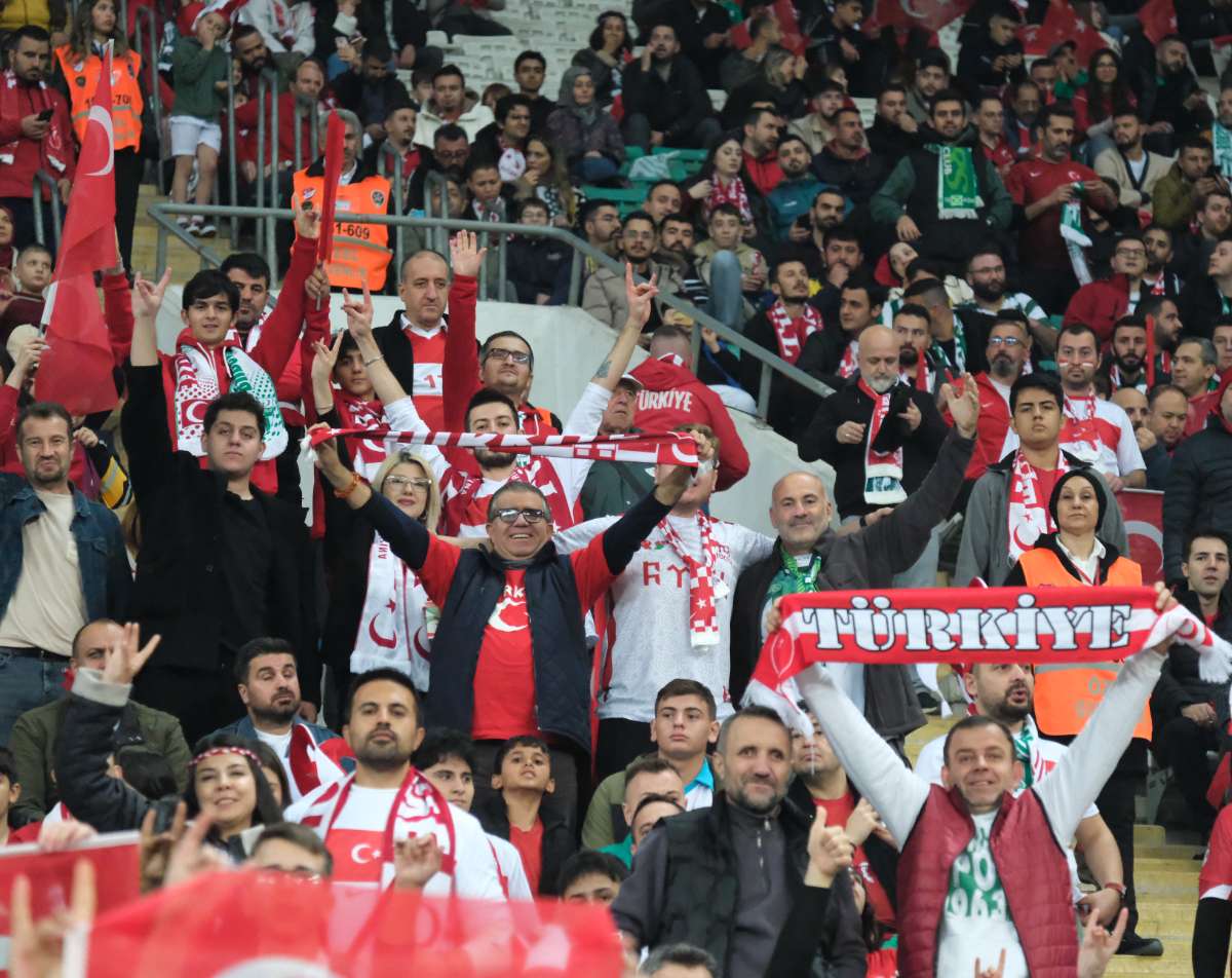 (ÖZEL) Türkiye-Bulgaristan taraftar fotoğrafları