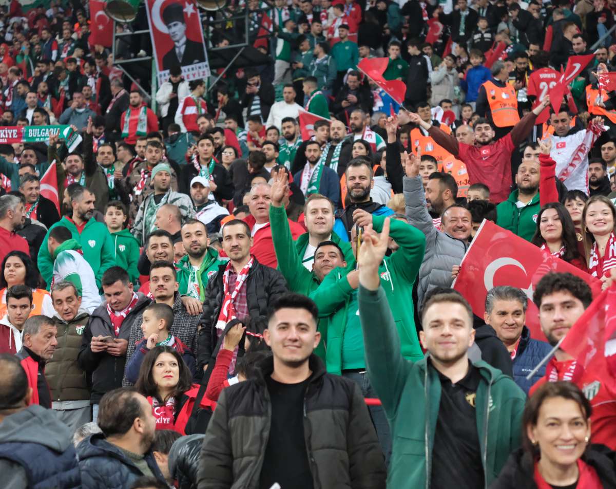 (ÖZEL) Türkiye-Bulgaristan taraftar fotoğrafları