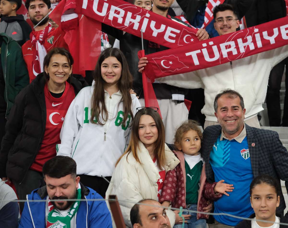 (ÖZEL) Türkiye-Bulgaristan taraftar fotoğrafları
