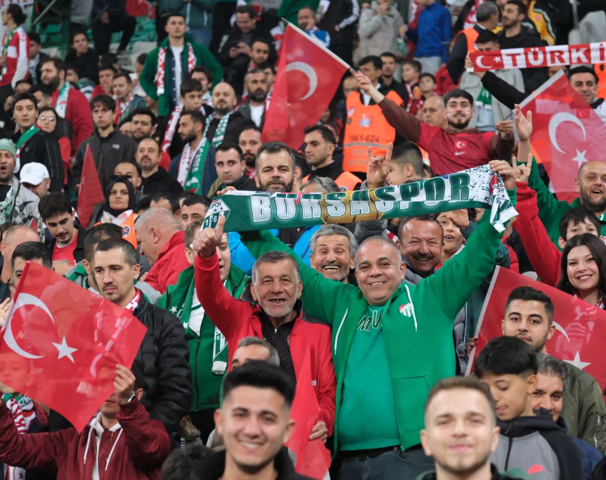 (ÖZEL) Türkiye-Bulgaristan taraftar fotoğrafları