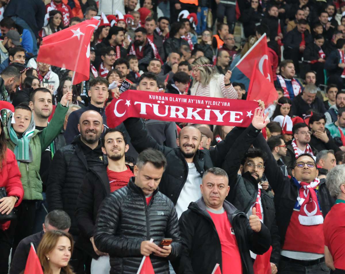(ÖZEL) Türkiye-Bulgaristan taraftar fotoğrafları