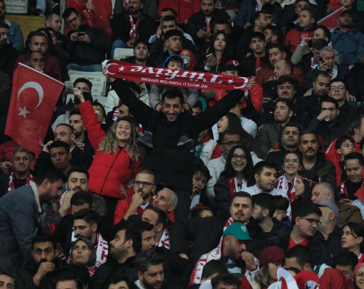 (ÖZEL) Türkiye-Bulgaristan taraftar fotoğrafları