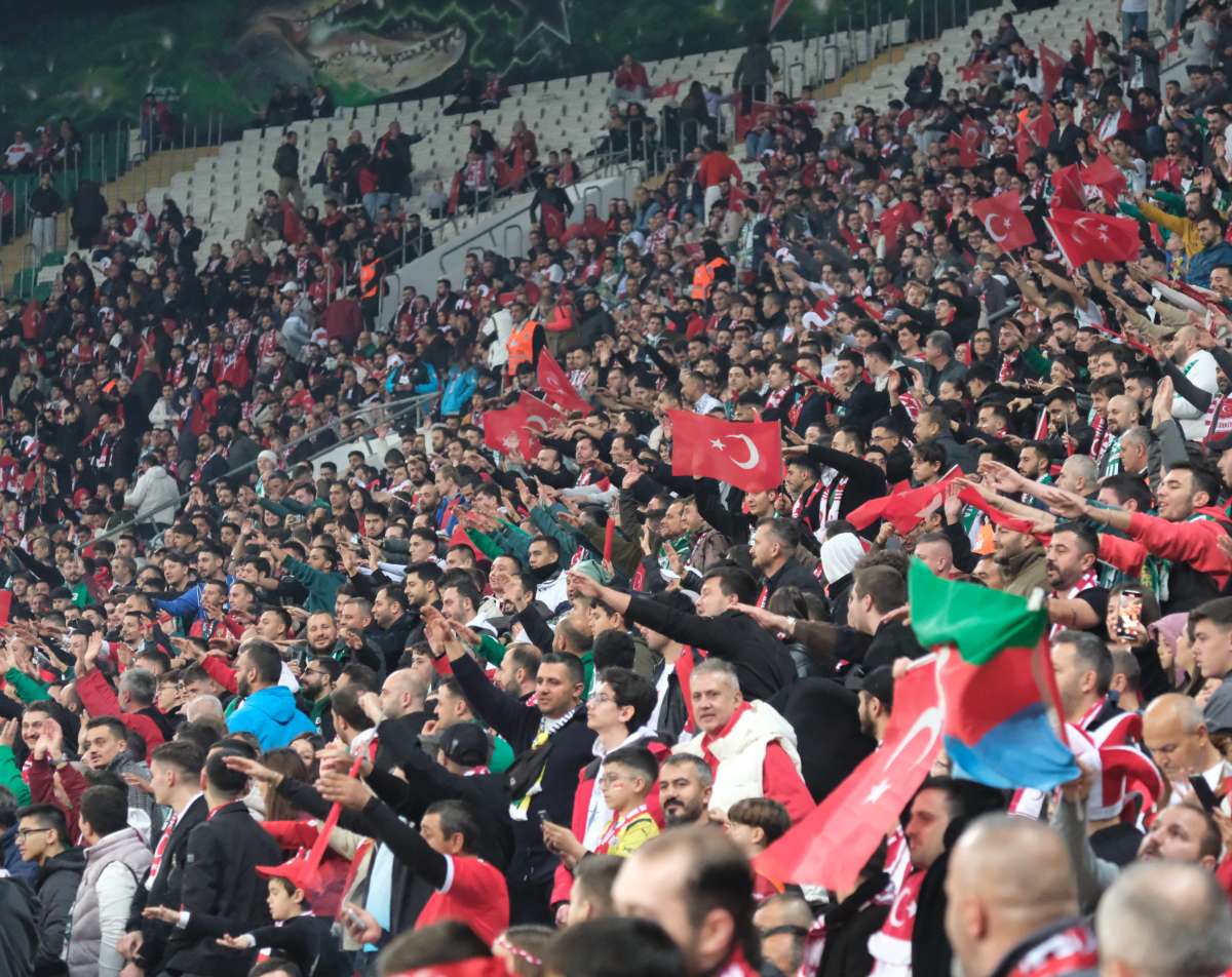 (ÖZEL) Türkiye-Bulgaristan taraftar fotoğrafları
