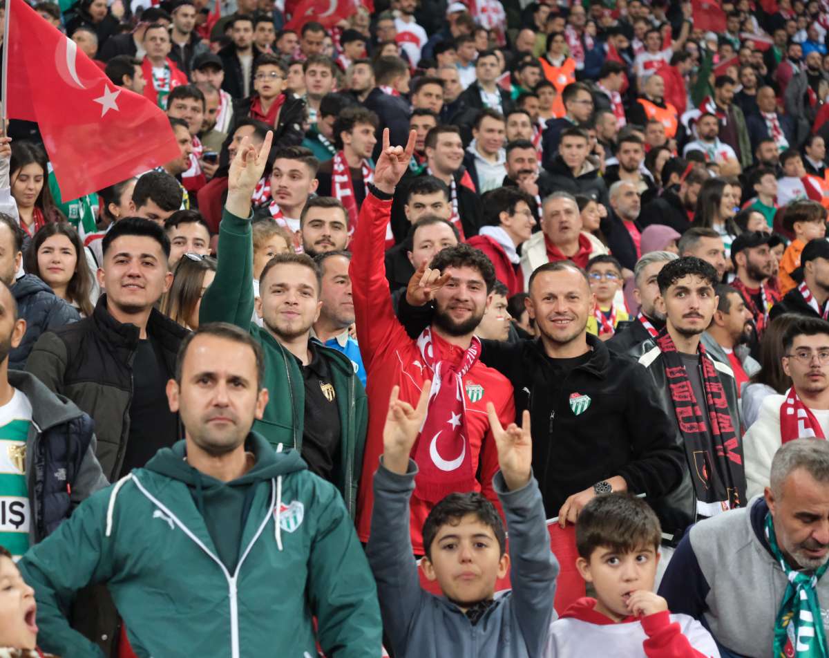 (ÖZEL) Türkiye-Bulgaristan taraftar fotoğrafları