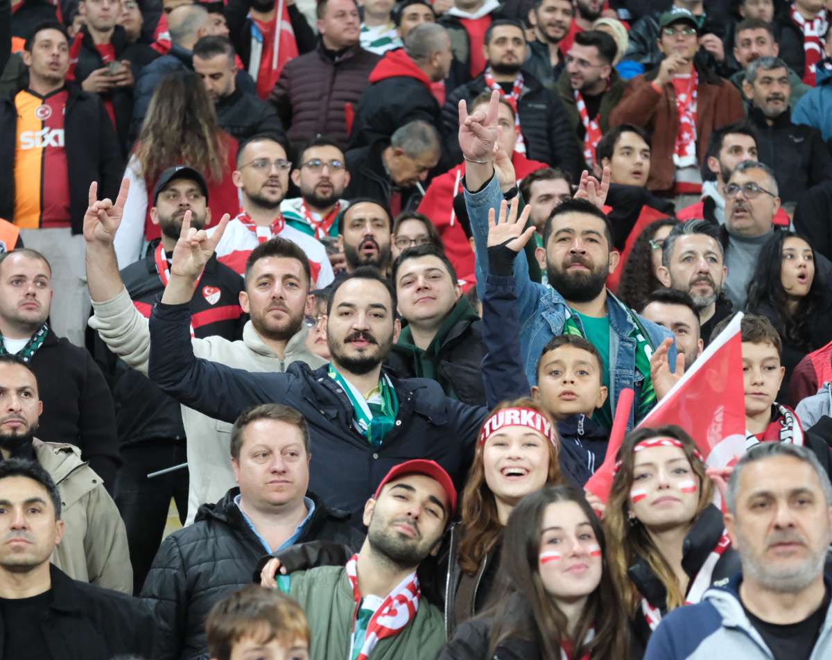 (ÖZEL) Türkiye-Bulgaristan taraftar fotoğrafları