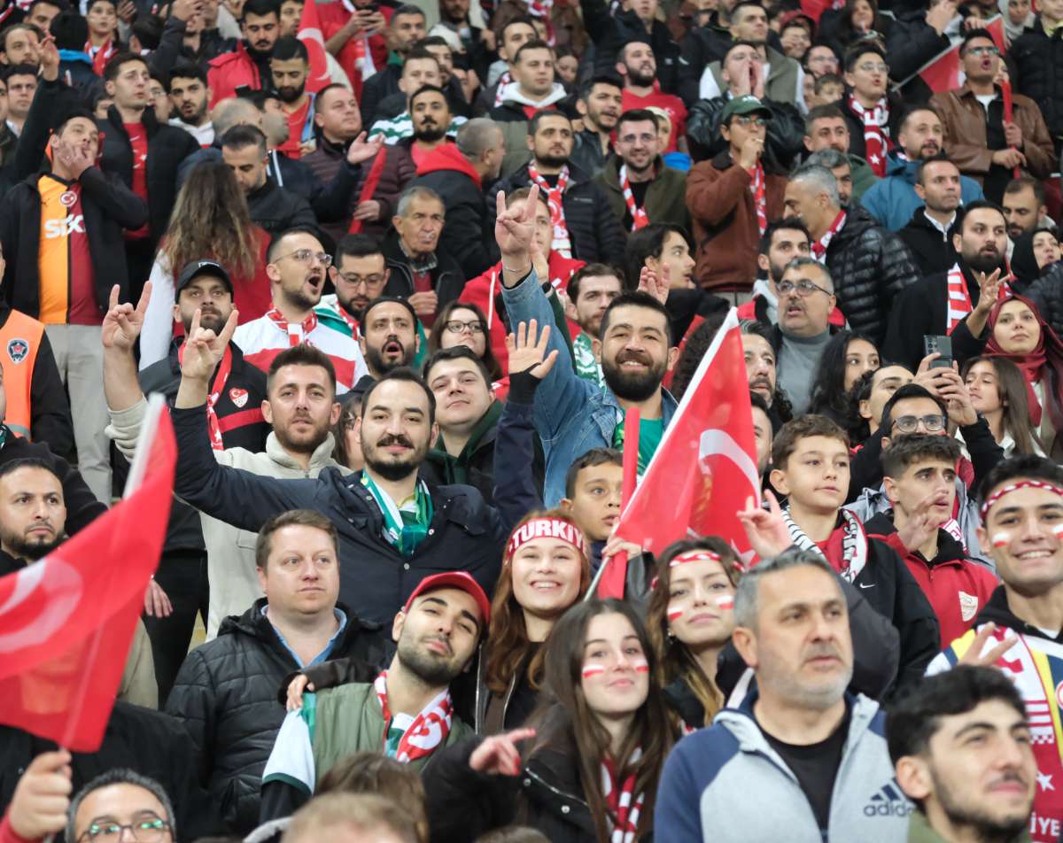 (ÖZEL) Türkiye-Bulgaristan taraftar fotoğrafları