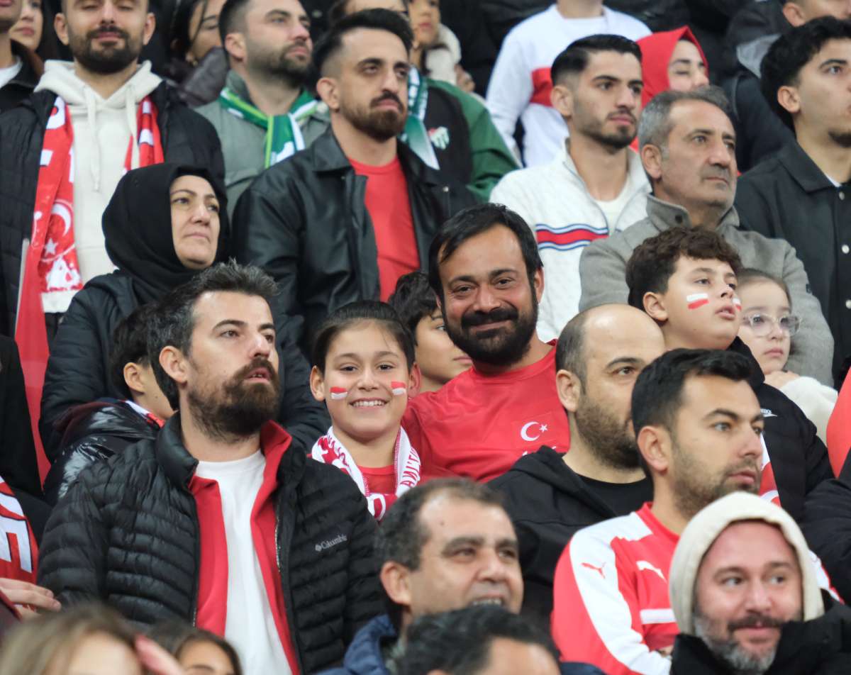 (ÖZEL) Türkiye-Bulgaristan taraftar fotoğrafları