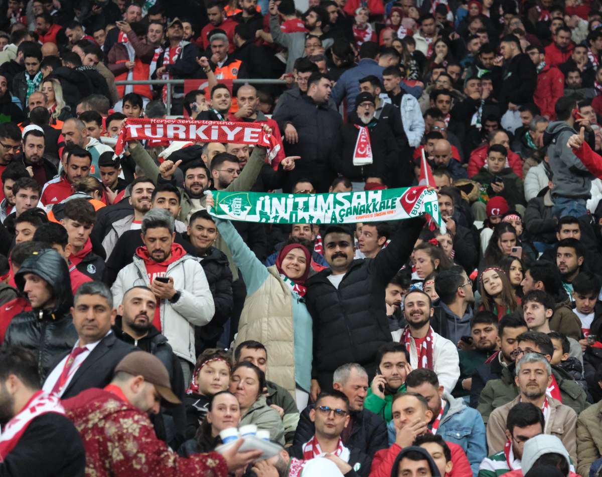 (ÖZEL) Türkiye-Bulgaristan taraftar fotoğrafları