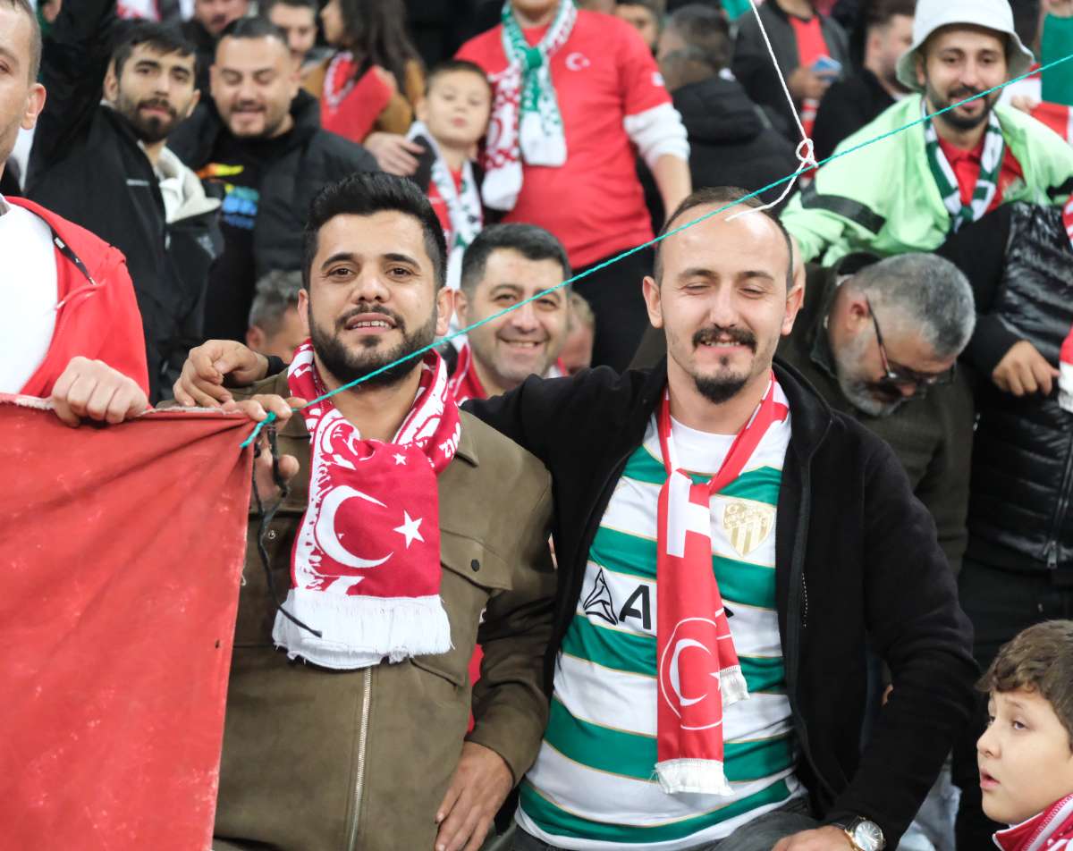(ÖZEL) Türkiye-Bulgaristan taraftar fotoğrafları