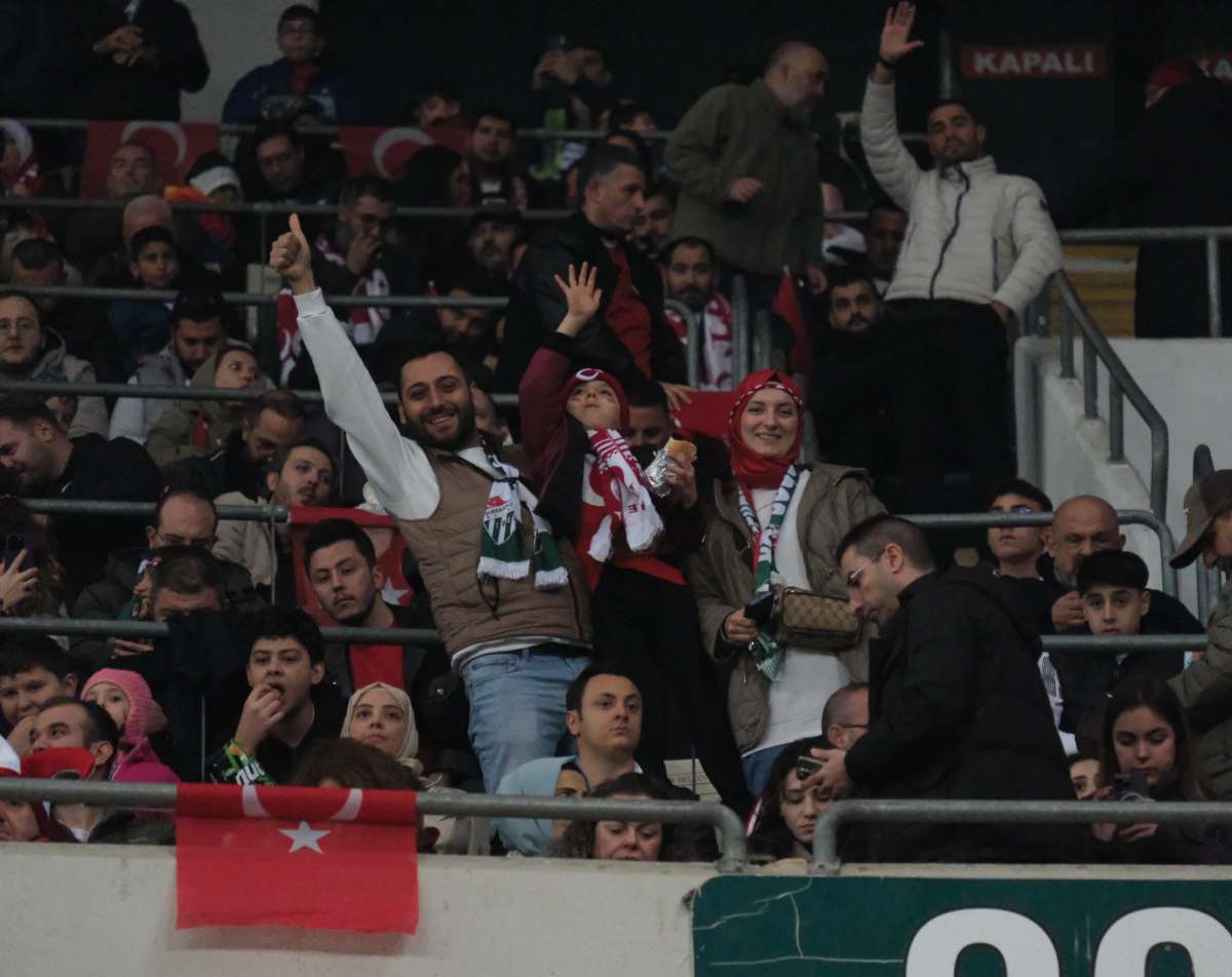 (ÖZEL) Türkiye-Bulgaristan taraftar fotoğrafları