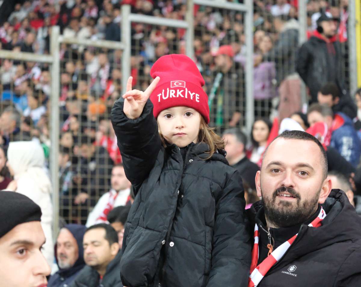 (ÖZEL) Türkiye-Bulgaristan taraftar fotoğrafları