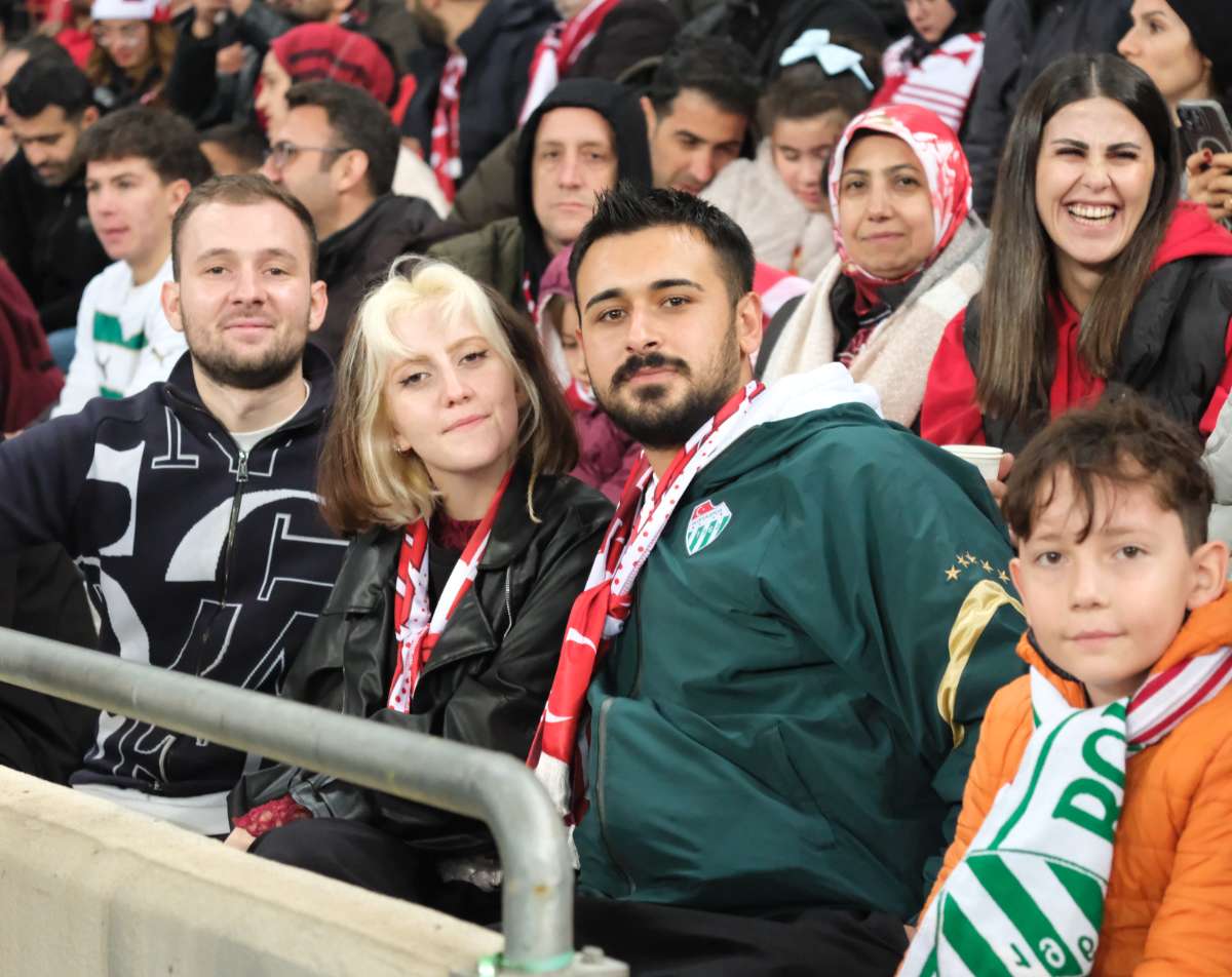 (ÖZEL) Türkiye-Bulgaristan taraftar fotoğrafları