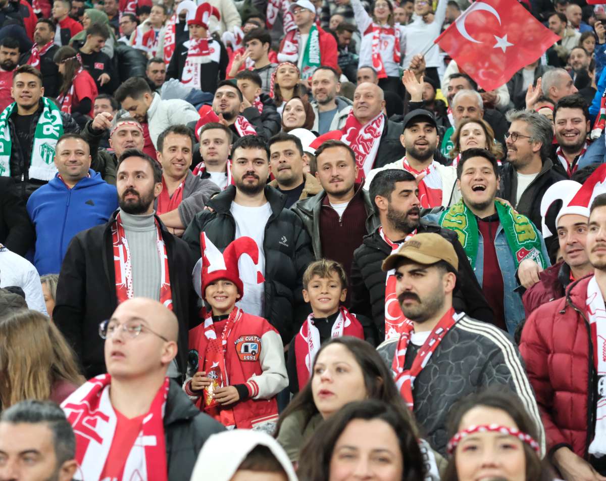 (ÖZEL) Türkiye-Bulgaristan taraftar fotoğrafları