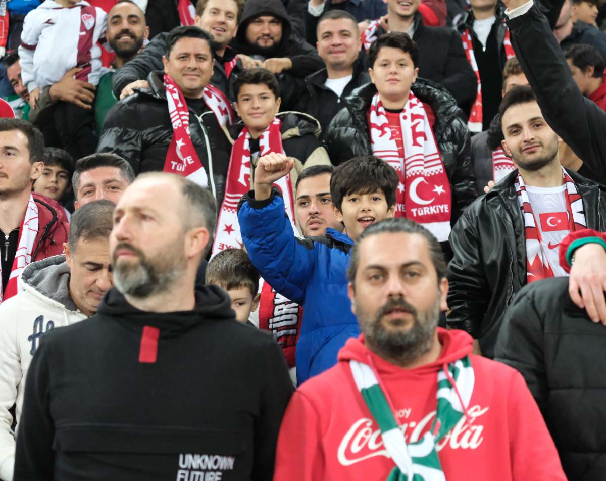 (ÖZEL) Türkiye-Bulgaristan taraftar fotoğrafları