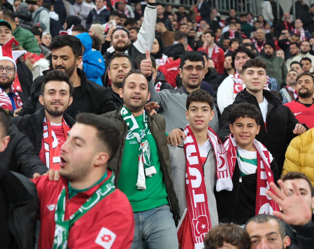 (ÖZEL) Türkiye-Bulgaristan taraftar fotoğrafları