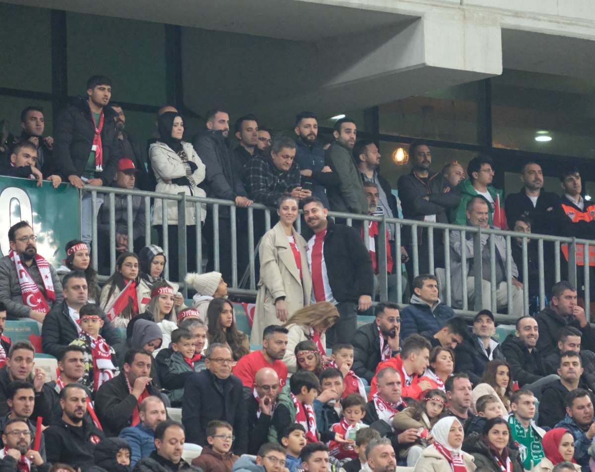 (ÖZEL) Türkiye-Bulgaristan taraftar fotoğrafları