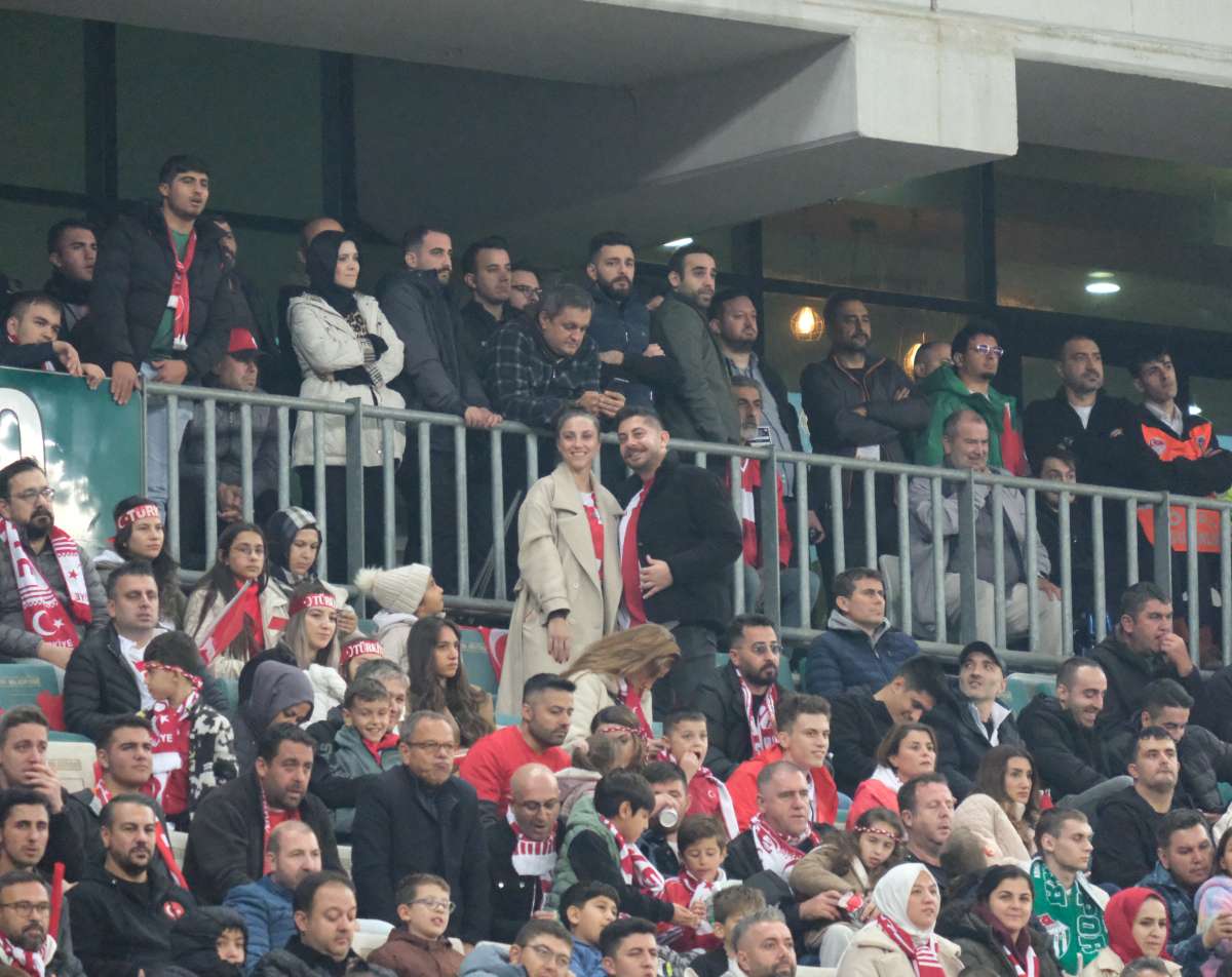 (ÖZEL) Türkiye-Bulgaristan taraftar fotoğrafları