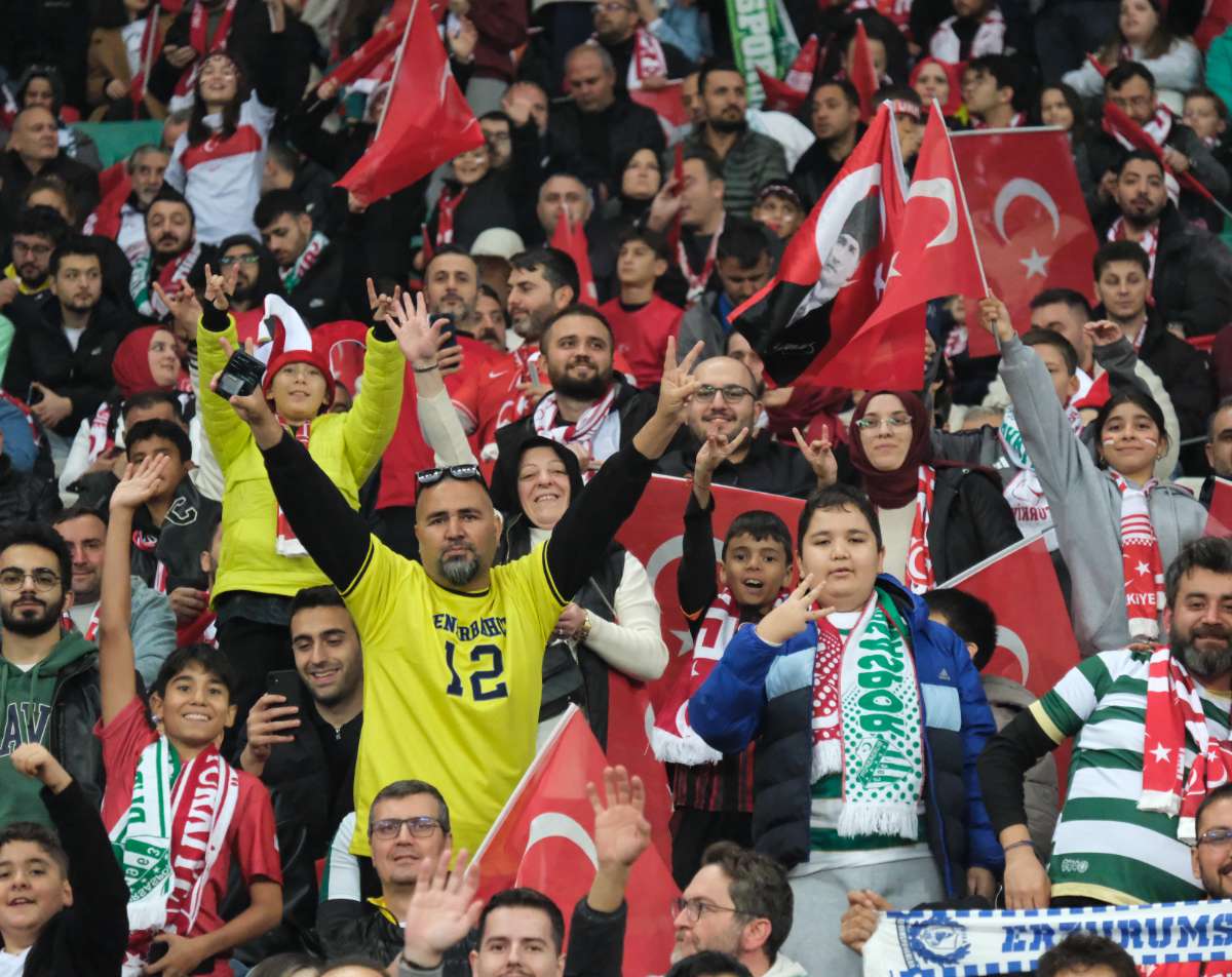 (ÖZEL) Türkiye-Bulgaristan taraftar fotoğrafları