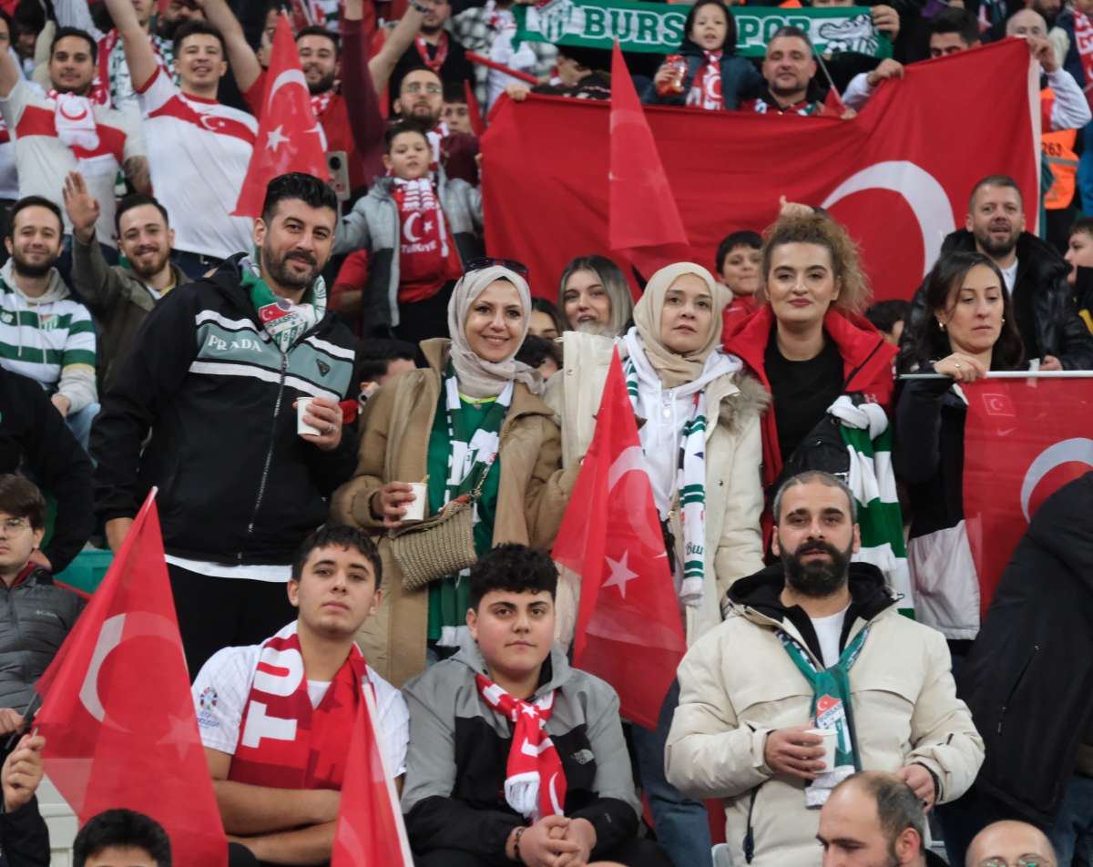 (ÖZEL) Türkiye-Bulgaristan taraftar fotoğrafları