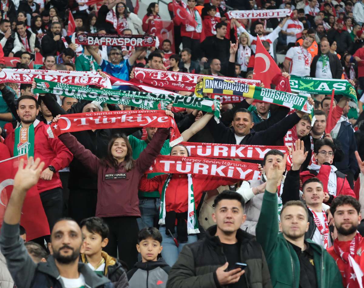 (ÖZEL) Türkiye-Bulgaristan taraftar fotoğrafları