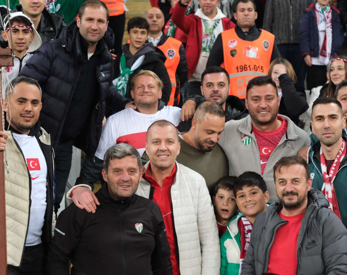 (ÖZEL) Türkiye-Bulgaristan taraftar fotoğrafları