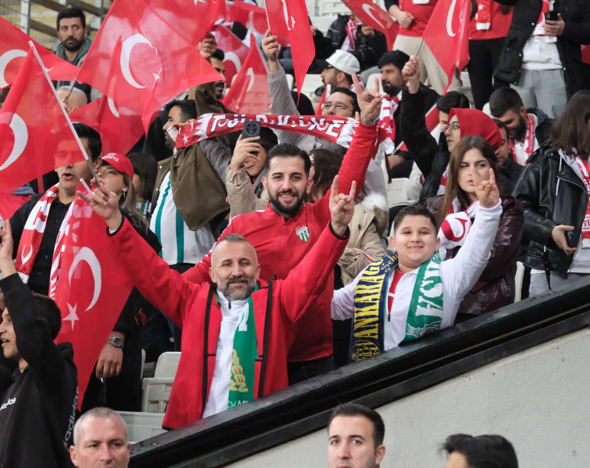 (ÖZEL) Türkiye-Bulgaristan taraftar fotoğrafları