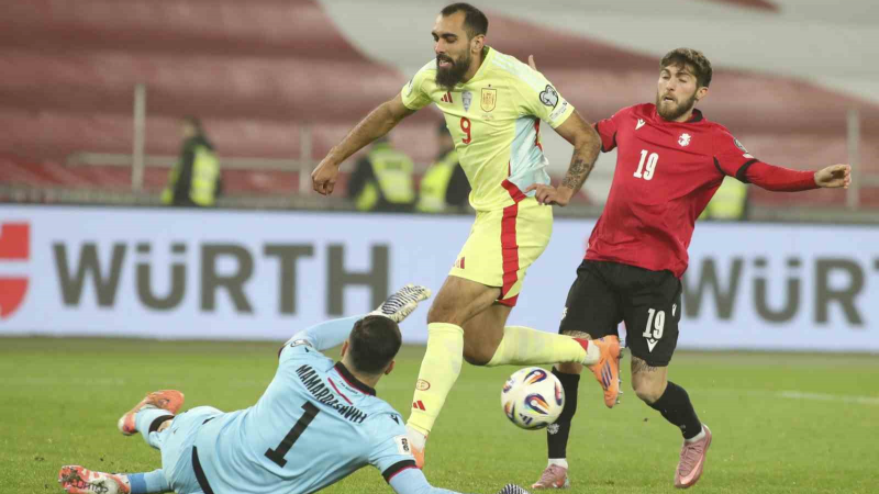 İspanya 5’te 5 yaptı