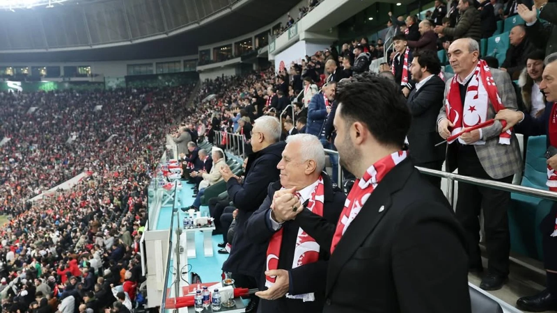 Mustafa Bozbey’den milli takıma Bursa mesajı