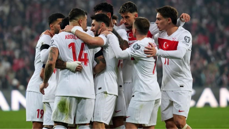 A Milli Futbol Takımı, İspanya deplasmanında