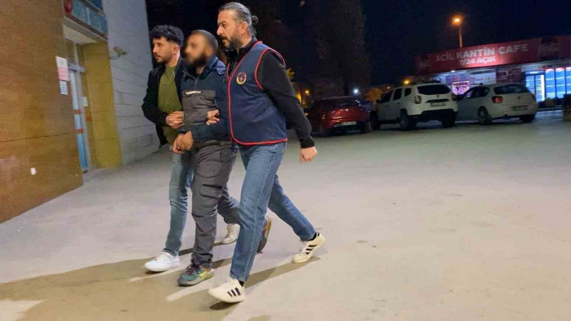 Uyuşturucu taciri otobüste yakalandı