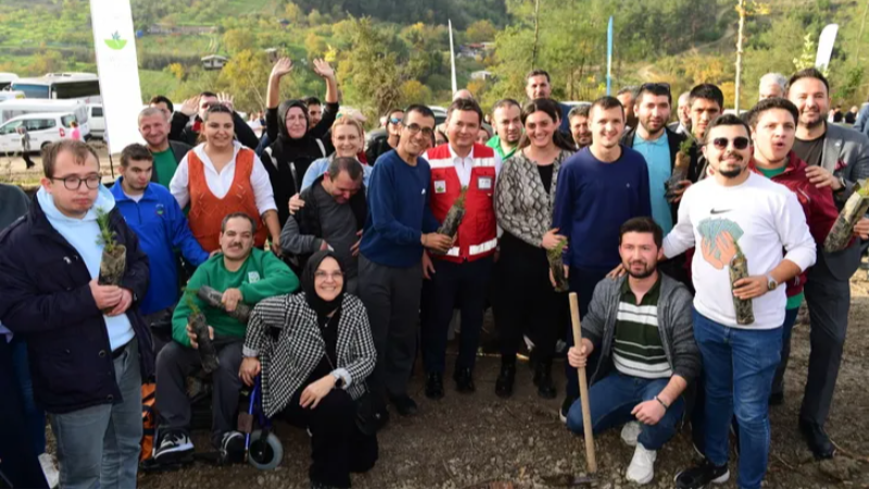 Osmangazi Belediyesi kitapları fidana dönüştürdü