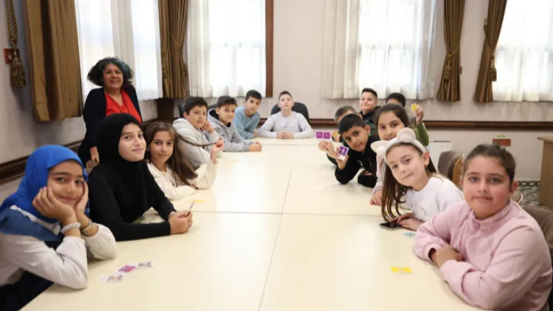 Osmangazi Belediyesi’nden çocuklara haklarını öğreten atölye