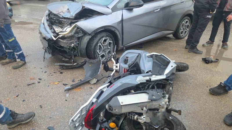 Bursa’da motosiklet kazası! 2 yaralı