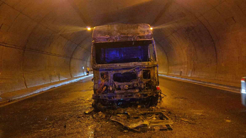 Su tankeri küle döndü