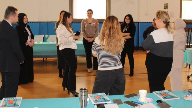 New Jersey’de aile ve çocuk eğitimi semineri