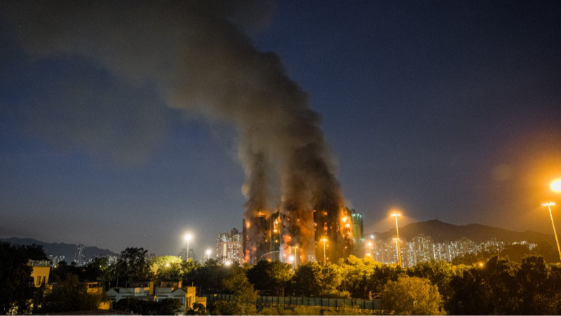 Hong Kong'taki yangın faciasıyla ilgili 3 gözaltı