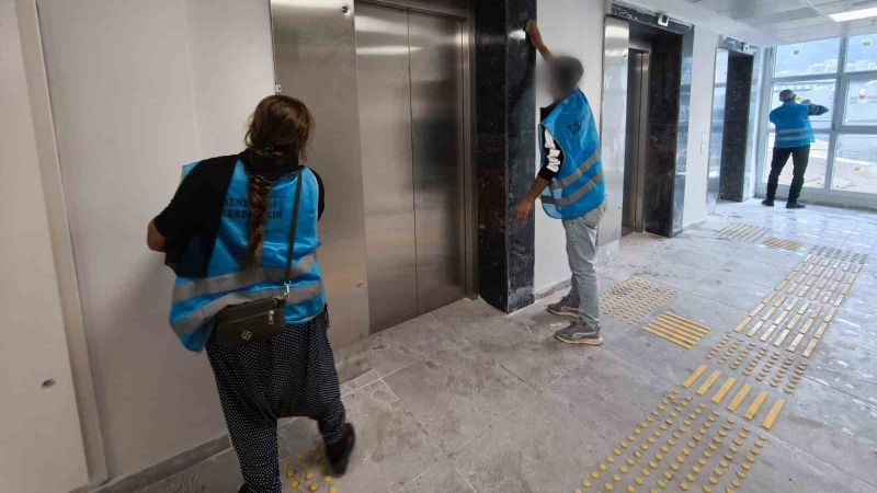 Bursa’da yükümlüler KYK yurtlarını temizledi