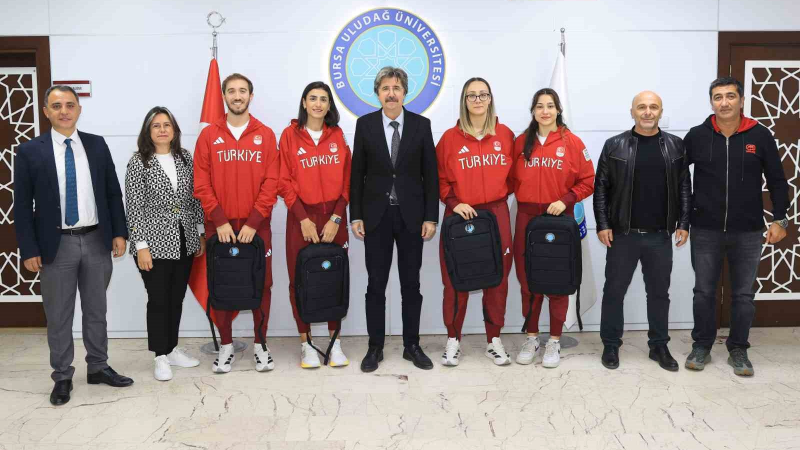 Rektör Yılmaz’dan başarılı sporculara özel tebrik