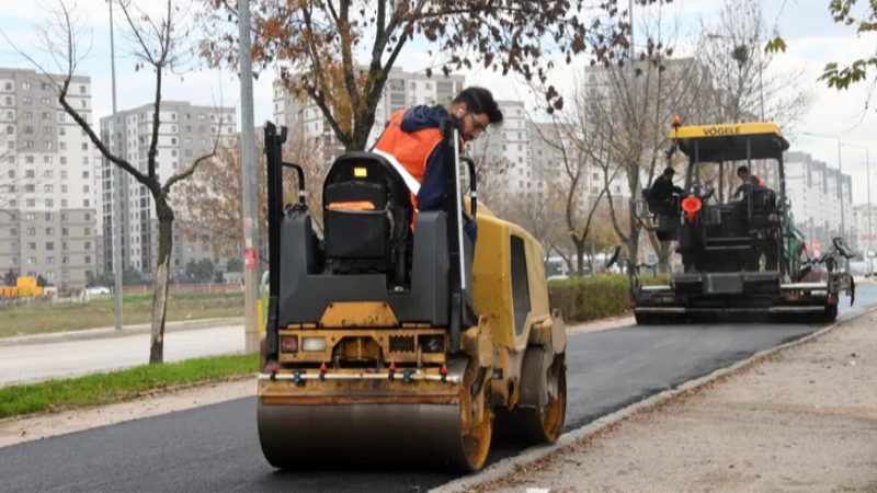Osmangazi’de park içi yollar yenilendi