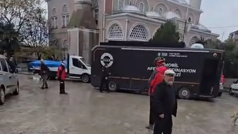 Alzheimer hastası yaşlı adamı arama çalışmaları sürüyor