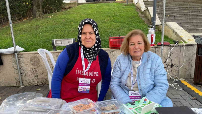 Heykel’de meydan kadınların